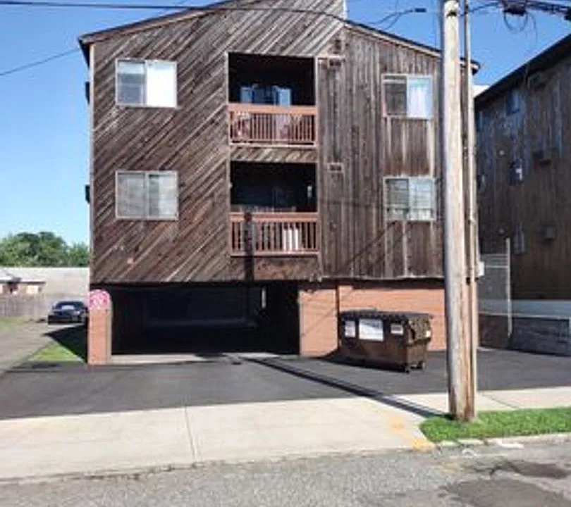 80 Weber Ave
