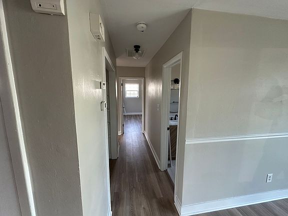 5th image of 924 Gossman Dr