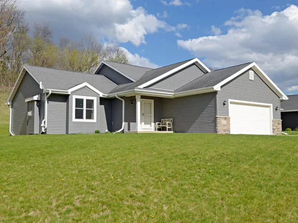 3025 Handel St, Black Earth, WI 53515