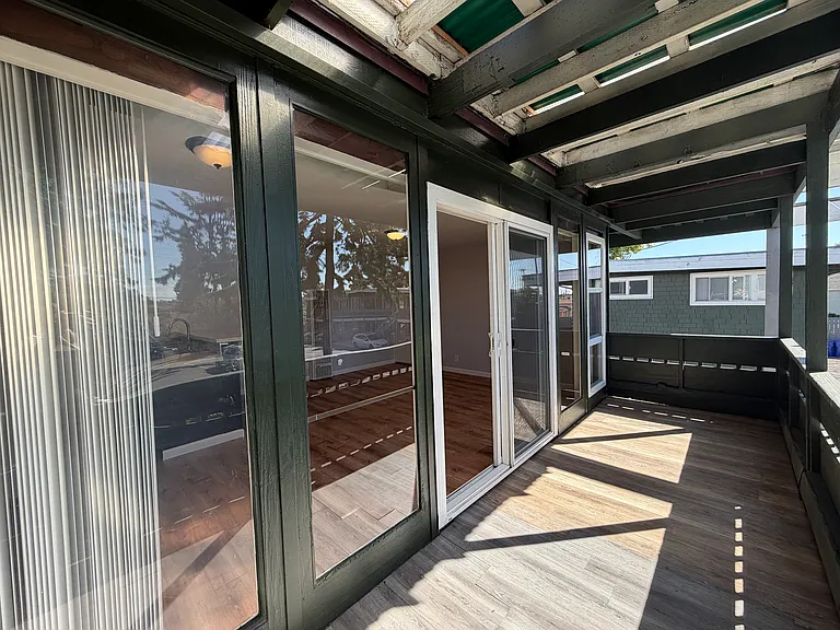 Tahoe Terrace Apartments — Photo 11