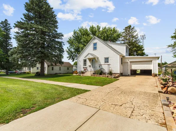 707 4th Ave N, Lakefield, MN 56150