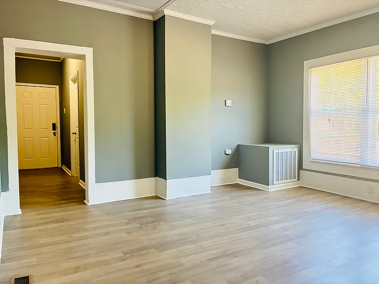 618 Gardner St — Photo 5