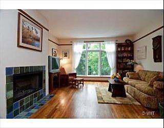 5th image of 1478 S Prairie Ave Unit G