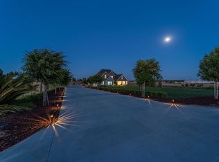 9270 Paddon Dr, Escalon, CA 95320