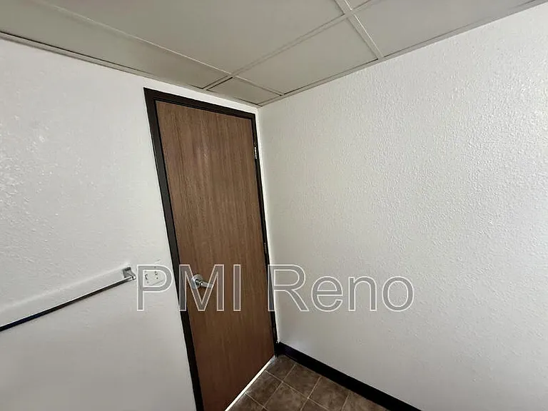 Big Horn Apartments — Photo 16
