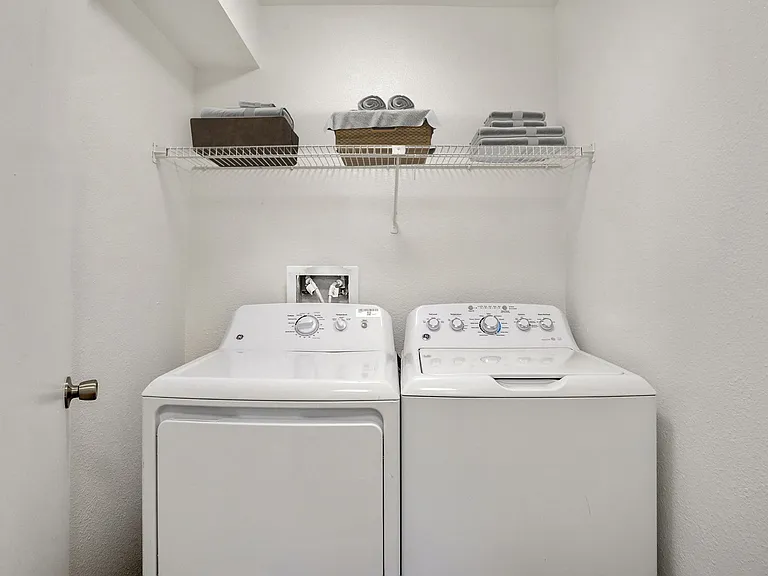 Our In-Unit Washer and Dryer at Horizon East Apartments