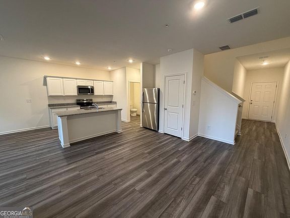 4th image of 1257 Fagiolo St