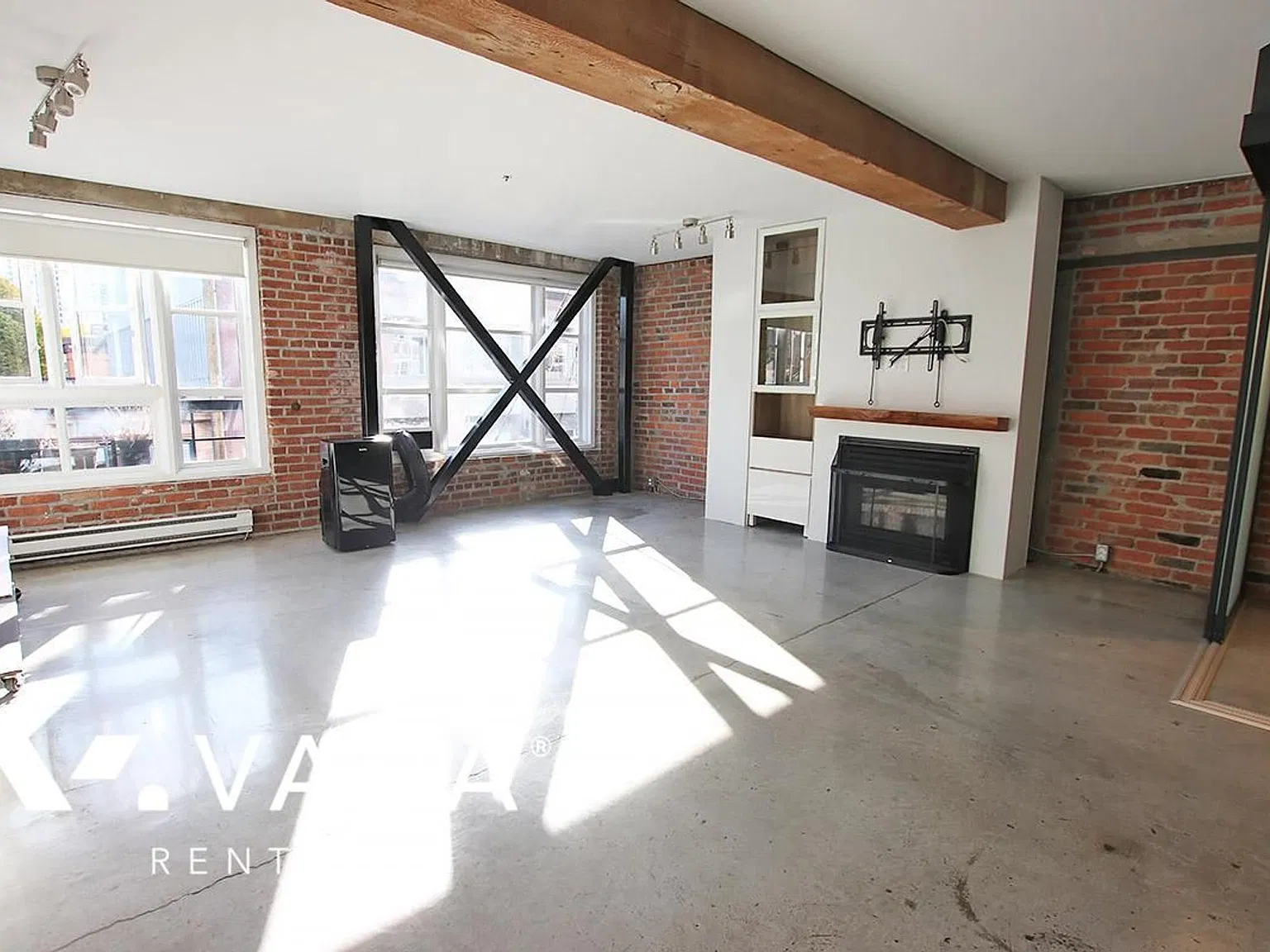 1066 Hamilton Street Vancouver — Photo 1