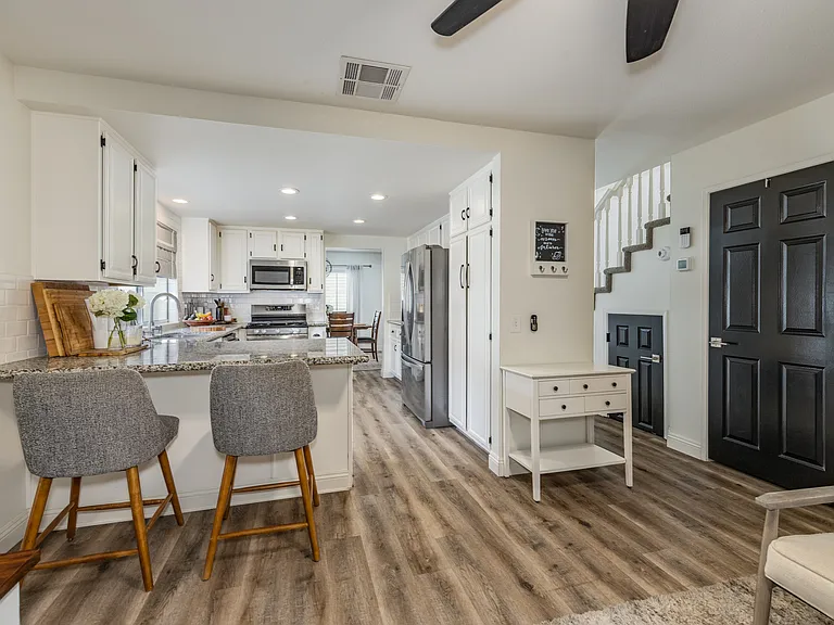 1605 Lisa Ln — Photo 11