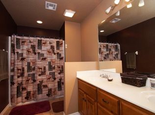 13714 Mallard Dr, Neosho, MO 64850
