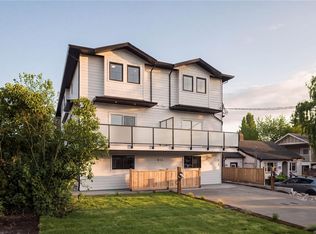 913 Dale St #1, Saanich, BC V8X 2V9