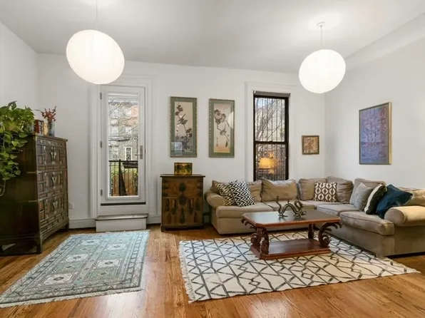 361 Gates Avenue image 1 of 8