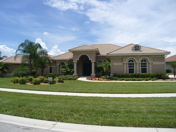 2nd image of 9759 Wilshire Lakes Blvd