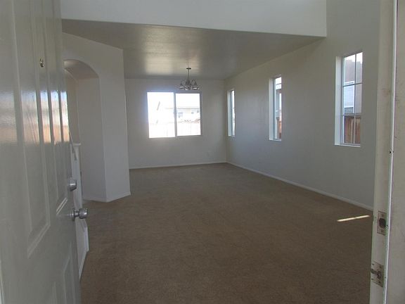 3rd image of 11916 Wallflower Ct