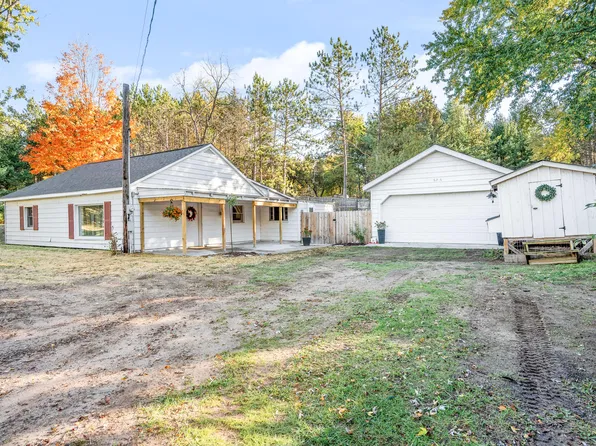 8656 210th Ave, Reed City, MI 49677