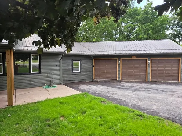 3163 Poplar Hill Rd, Livonia, NY 14487