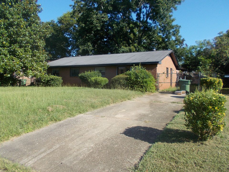 2nd image of 210 Flair Dr