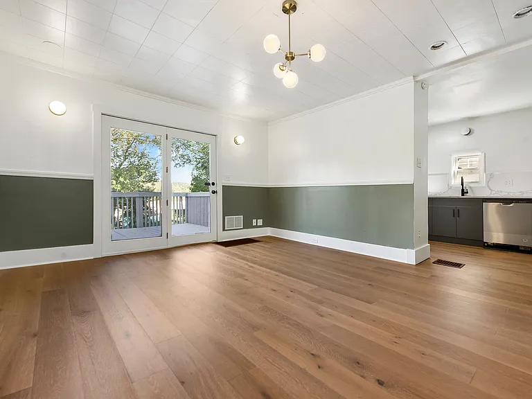 3317 Hill St — Photo 14