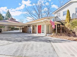 1349 Wooded Hills Dr, Marietta, GA 30062