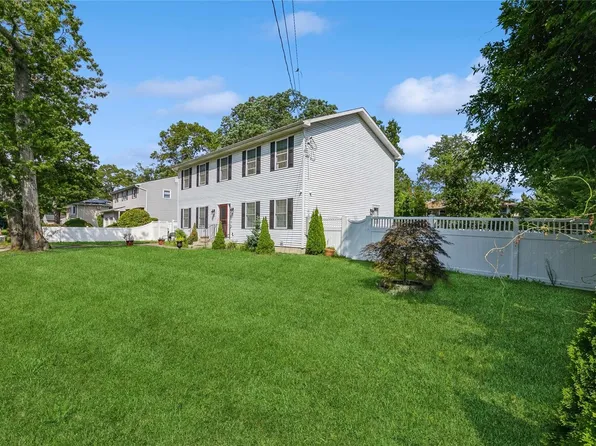 5 Putnam Avenue, West Babylon, NY 11704