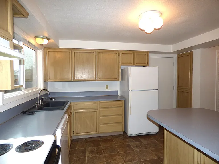 986 Eastwind Ct N — Photo 18