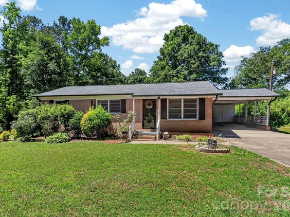 2644 Quiet Acres Rd, Lancaster, SC 29720
