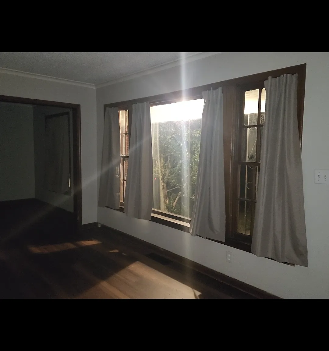 2 bed, 1100 sqft, $1,300 — Photo 4