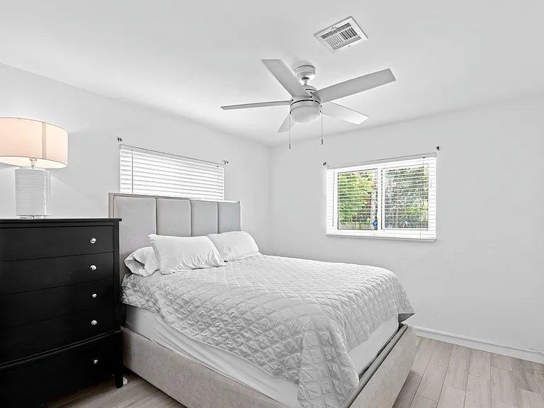 226 SW 13th Ave — Photo 11