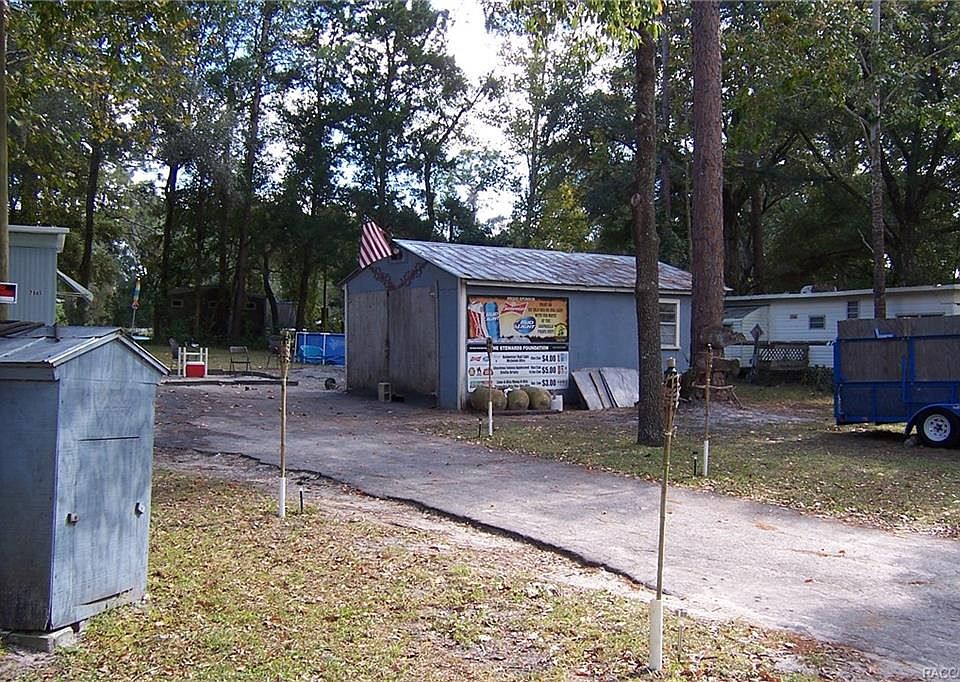 2nd image of 7085 N Palmer Way
