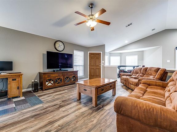 4th image of 12133 Walden Wood Dr
