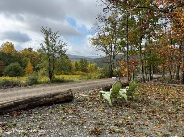 636 Darrow Rd, New Milford, PA 18834