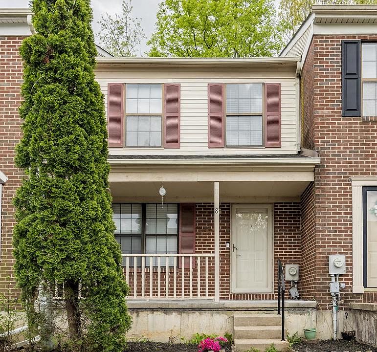 1st image of 8 Laird Ln