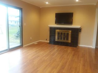 4241 Augustine Dr, Sterling Heights, MI 48310
