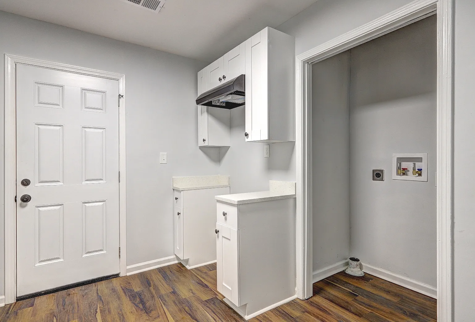 1187 McDaniel Street Southwest - B — Photo 4