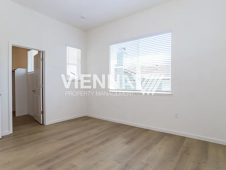 8082 Quiet Knolls Dr — Photo 10