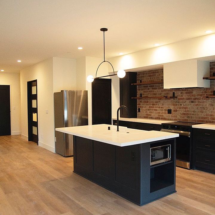 1st image of 1459 34th St #302
