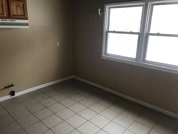 2nd image of 3019 23rd St