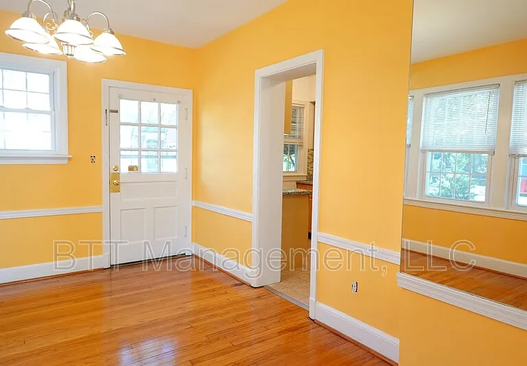 800 Maplewood Ave #1 — Photo 37