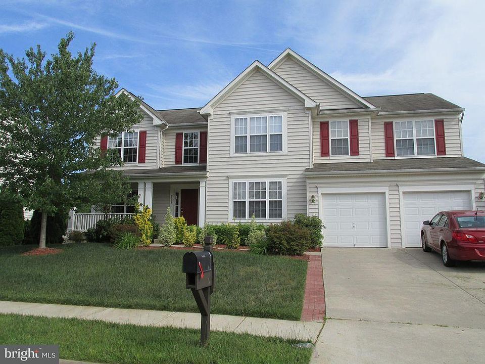 1st image of 9507 Laurel Oak Dr