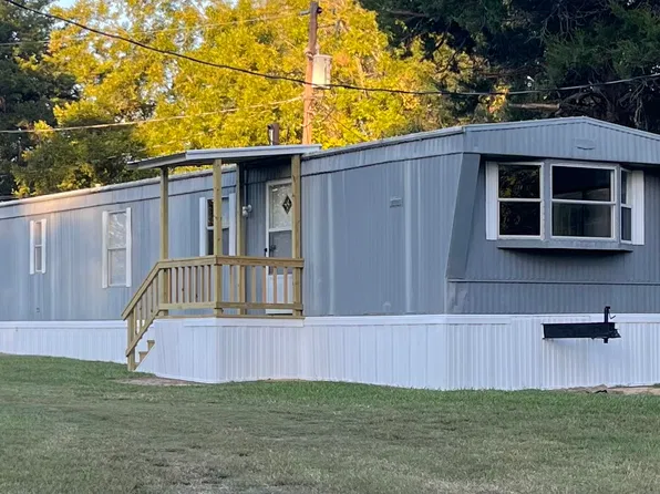 326 Old Coffeeville Rd #12, Gilmer, TX 75645