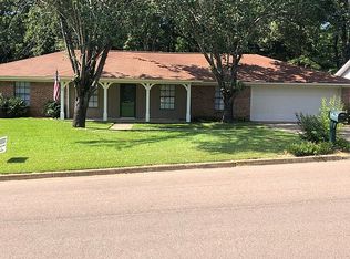 161 Summit Ridge Dr, Brandon, MS 39042