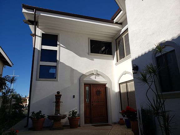 3rd image of 3065 Seahorse Ave