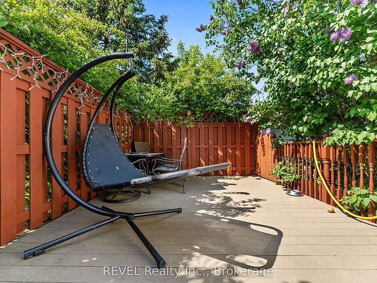 7962 Booth St — Photo 26