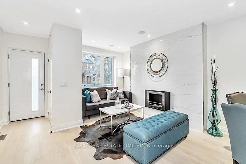 Building Photo - 573A Palmerston Ave
