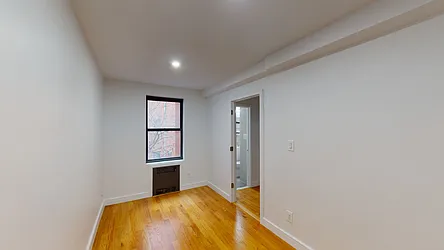 Sold by Thomas Lipovetsky, LREB