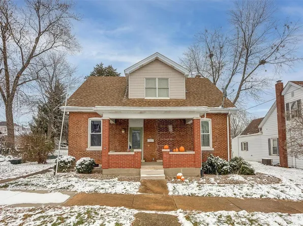 316 S Main St, Waterloo, IL 62298