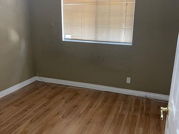 4th image of 1318 N Edenfield Ave