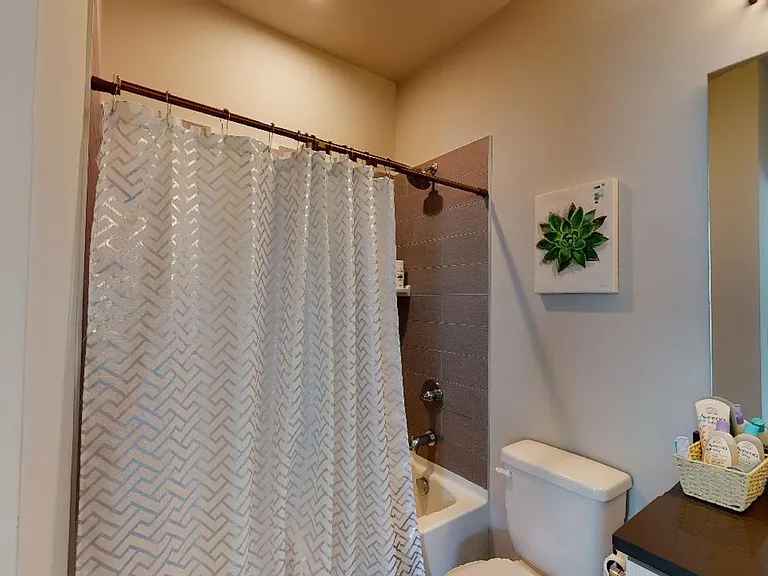 244 Uptown West Dr — Photo 10