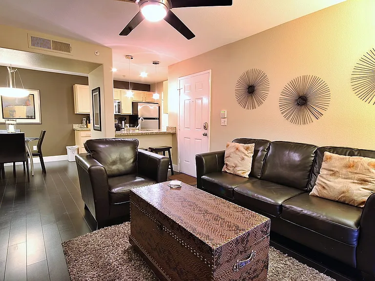950 Seven Hills Dr — Photo 11