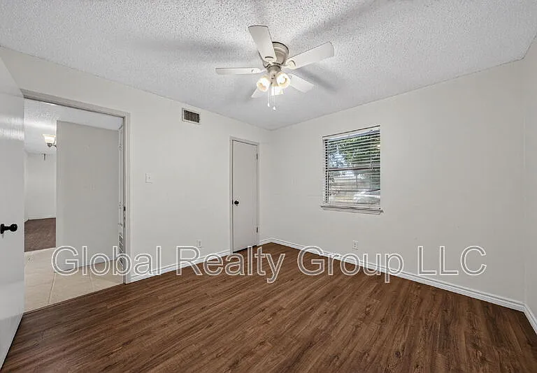 306 Meadow Dr — Photo 15